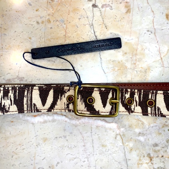 Caputo & Co Men’s Reversible Belt. Size 36, 1-1/4”W. New and Unworn with Tag. - Picture 2 of 3